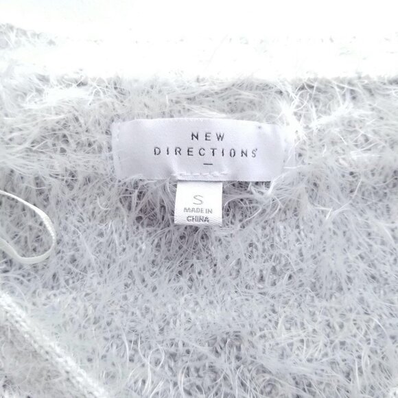 NEW Directions S Eyelash Fringe Knit sweater Gray Stripes Soft & Cozy‎ - Picture 3 of 7